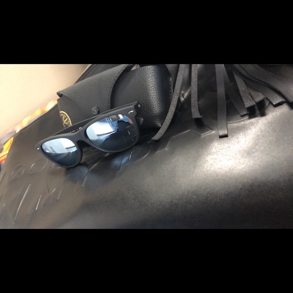 Brand New Ray Ban Sunglasses - Picture 2 of 4